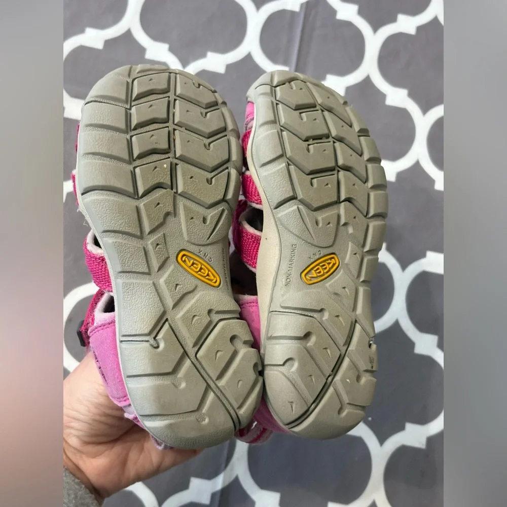Keen durable closed